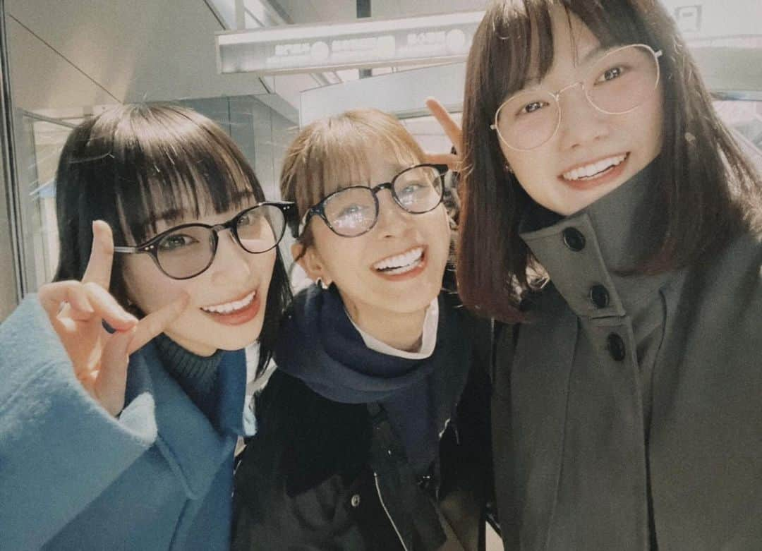 太田奈緒さんのインスタグラム写真 - (太田奈緒Instagram)「ゆにちゃんとあさちゃん  居心地がいい。 性格ほんとにばらばらなのに不思議🤤 いつもありがとう。  #東京彼女」12月15日 0時32分 - tanao_official