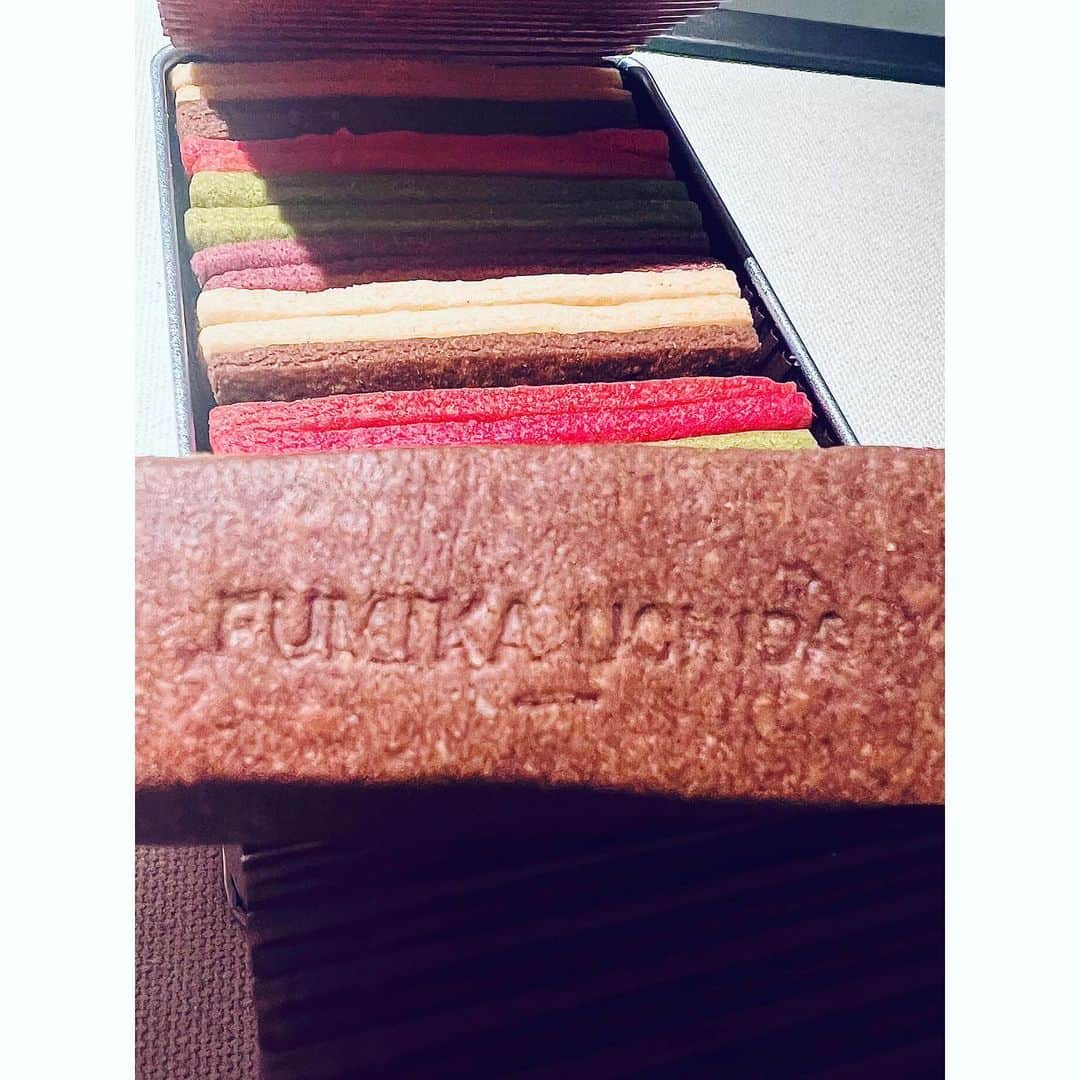 鑑田幸代のインスタグラム：「. . ありがとう💚 カラフルで綺麗 美味しかった❤︎ .  #fumika_uchida  #fumikauchida」