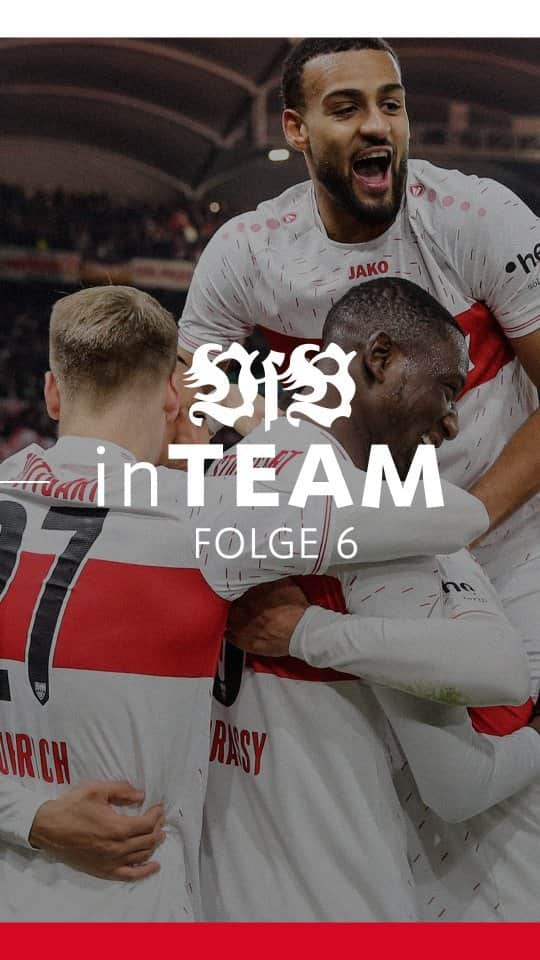 VfBシュトゥットガルトのインスタグラム：「#VfBinTeam-Episode 6️⃣ und damit die letzte dieses Jahres ist da! 😍🍿  🎬: Nach dem Rückschlag in Heidenheim zeigt der VfB eine starke Reaktion und feiert vier Siege am Stück. In „VfB inTeam“ sprechen Chris #Führich und Deniz #Undav abseits des Platzes über ihre Werdegänge und die aktuelle Serie des VfB. Dazu gibt es exklusive Einblicke in die Arbeit der Videoanalysten um Marcus Fregin – inklusive Taktikbesprechung in der Halbzeit des Pokalspiels. Denn Teil des Erfolgs ist der passende Matchplan!  🔗 Den Link zur Episode 6 gibt es in der Story. _ #vfb #saisondoku #vfbstuttgart #vfbstuttgart1893 #furchtlosundtreu #auscannstatt #VfBinsta」