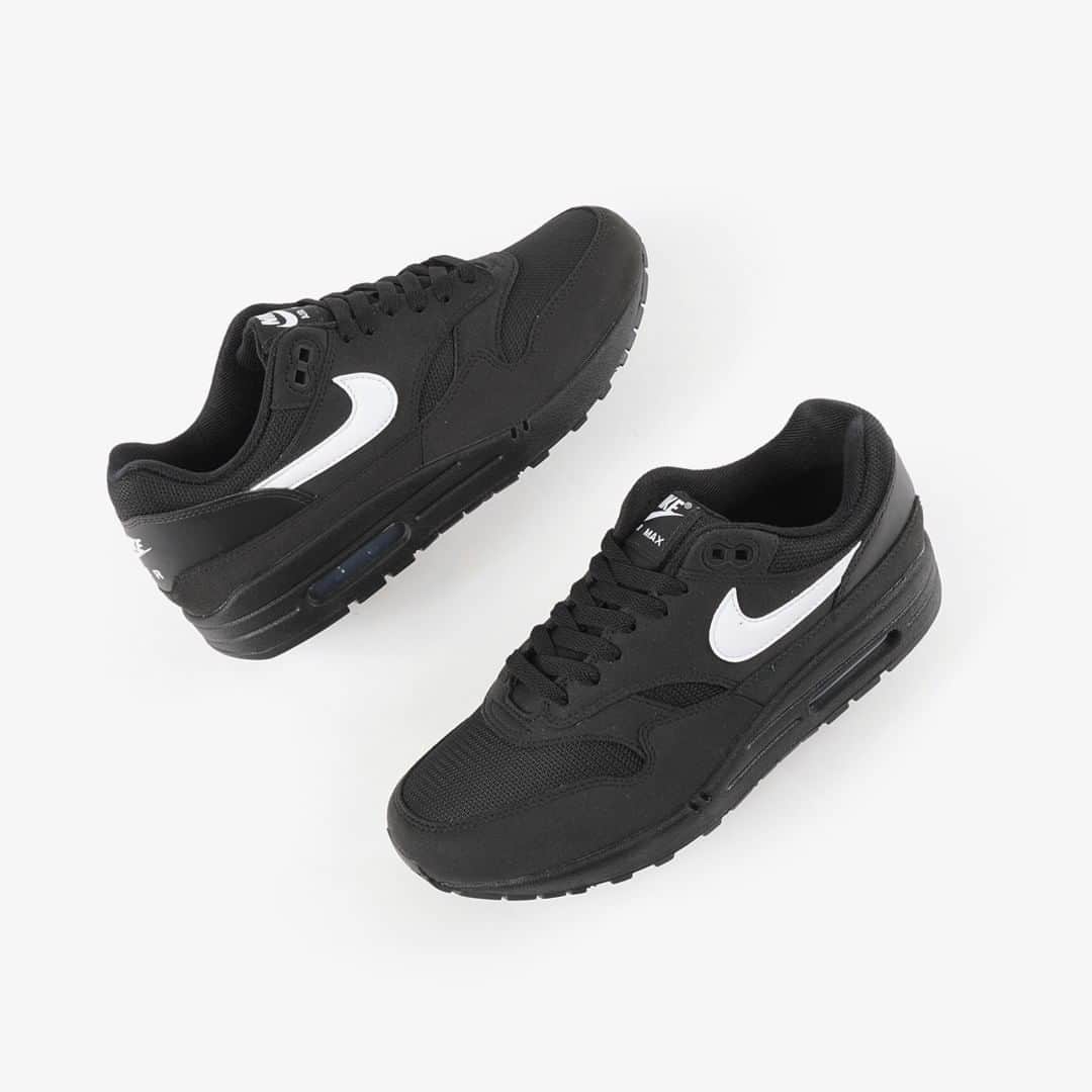 KICKS LAB. [ Tokyo/Japan ]のインスタグラム：「NIKE l "AIR MAX 1" Black/Black/White l Available in Store and Online Store. #KICKSLAB #キックスラボ」