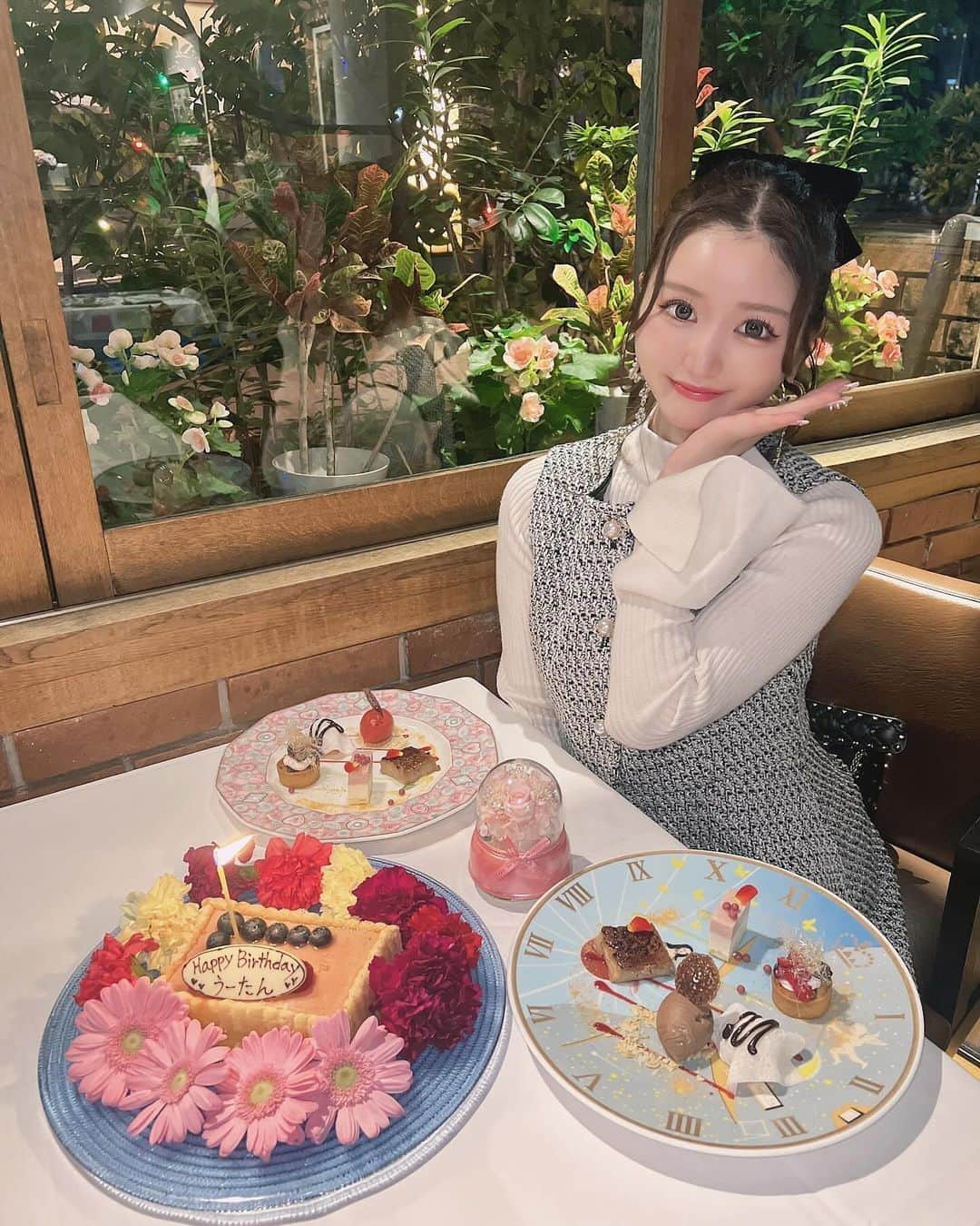 あいにゃんさんのインスタグラム写真 - (あいにゃんInstagram)「バースデープレートもデザートプレートもどちらも可愛すぎて映えるのでお誕生日祝いにピッタリ🎂🌟  ︎︎ ︎︎︎ ︎︎︎ ︎ コースのお料理もとっても美味しかったよ(*ᴗˬᴗ) * * #レストランモナリザ #モナリザ恵比寿 #恵比寿 #恵比寿グルメ #恵比寿ディナー #恵比寿カフェ #東京フレンチ #フレンチ #バースデープレート #バースデーケーキ #誕生日プレート #誕生日ディナー #誕生日ケーキ #restaurantmonnalisa #monnalisa #birthdaycake #birthdaygirl #birthday #grl #grlコーデ #グレイル #コンカフェ #コンカフェ嬢 #キャバ嬢 #アイドル #サロンモデル #ポニーテール #instagood #instalike #follow」12月15日 12時18分 - ainyan0310