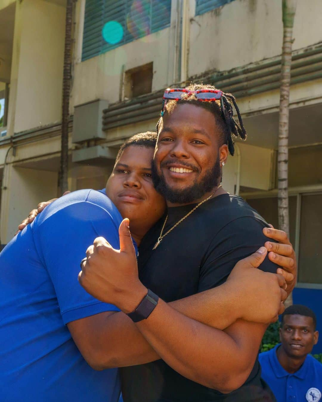 トロント・ブルージェイズさんのインスタグラム写真 - (トロント・ブルージェイズInstagram)「“To see these children smile fills my heart with love and joy” ❤️🇩🇴  Vladdy and his VG27 Foundation - in partnership with the International Wheelchair Foundation - distributed wheelchairs to those in need in Don Gregorio, Dominican Republic.」12月15日 4時08分 - bluejays