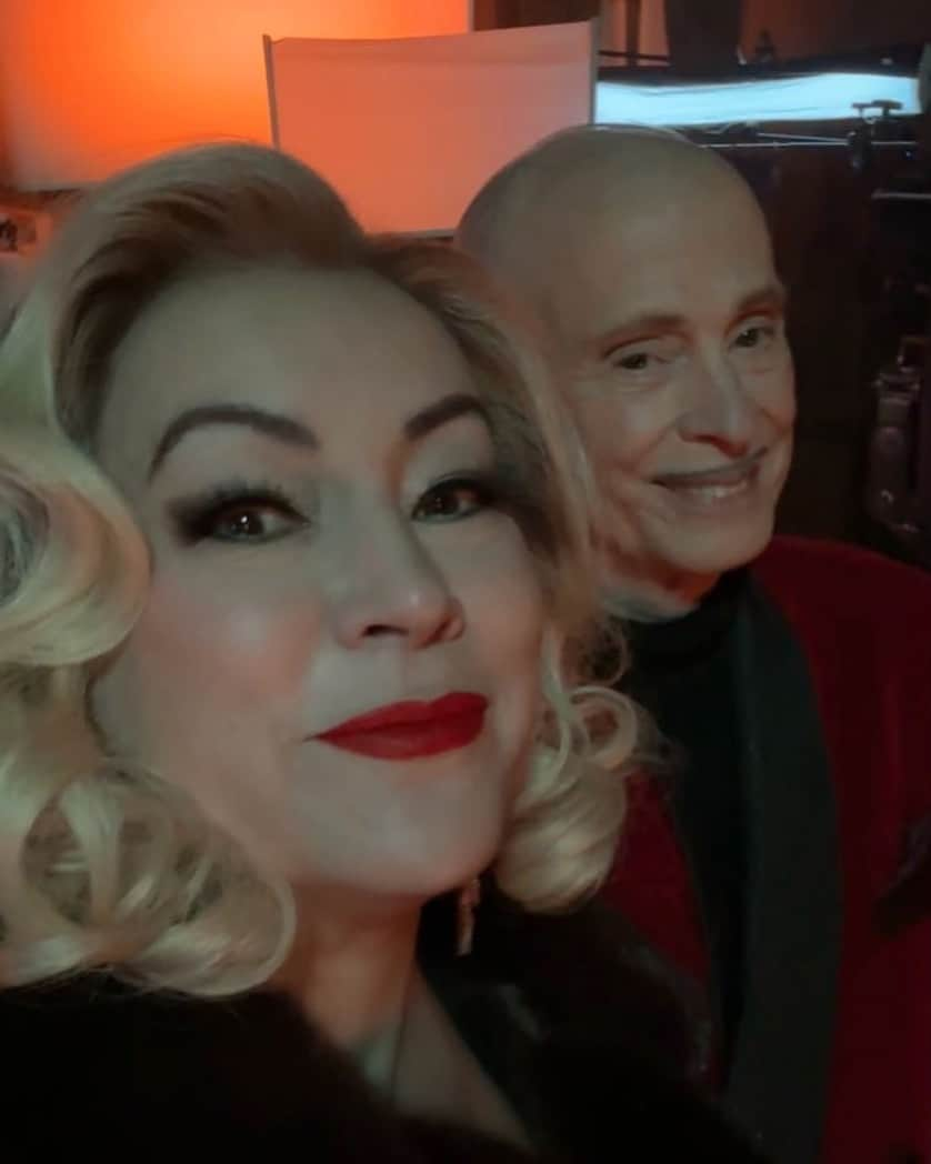 ジェニファー・ティリーさんのインスタグラム写真 - (ジェニファー・ティリーInstagram)「So happy to be reunited with Living Legend #JohnWaters on #Chucky3! ❤️ #chucky #chuckyseries #chuckyseason3 #chuckytv」12月15日 5時46分 - jennifertilly