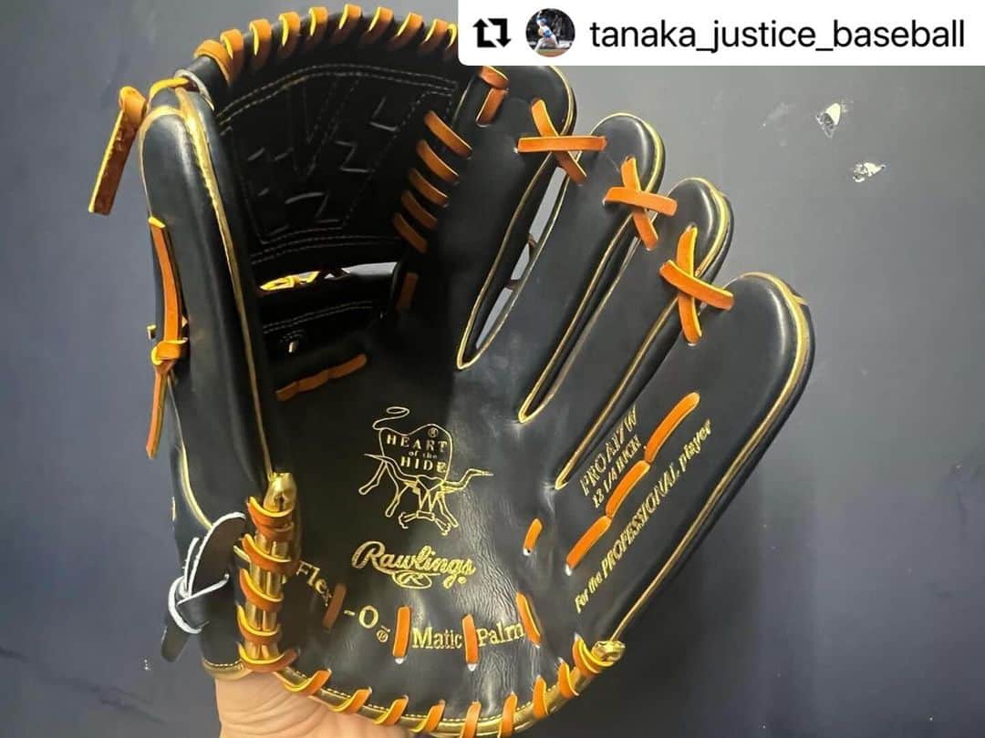 Rawlings Japanさんのインスタグラム写真 - (Rawlings JapanInstagram)「#Repost @tanaka_justice_baseball with @use.repost ・・・ #new  #グローブ #rawlings  #ありがとうございます #かっこいい #ローリングス  #Teamrawlings  @rawlings_japan_llc」12月15日 7時39分 - rawlings_japan_llc