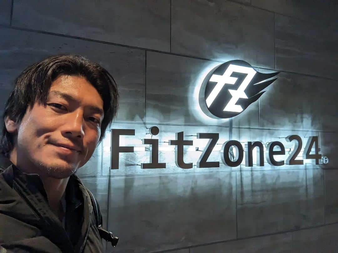 大和ヒロシのインスタグラム：「今日は「胸」の日でした。 #FitZone24八重原店」