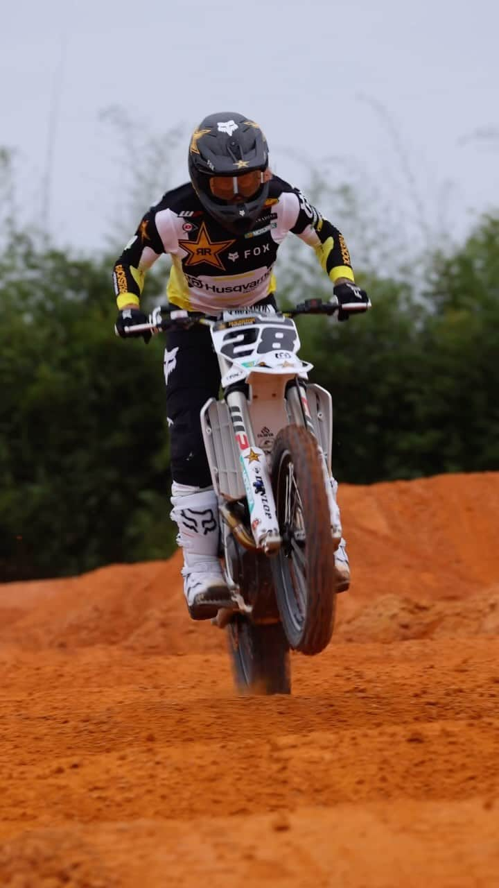 Racer X Onlineのインスタグラム：「@christiancraig working the whoops at @bakersfactory @husqvarnafactoryracing @husqvarnamotorcyclesusa 🎥 @cudby @racerxonline @offroadundergroundofficial @aldon104」