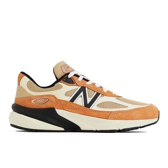 UNITED ARROWS & SONSさんのインスタグラム写真 - (UNITED ARROWS & SONSInstagram)「＜New Balance＞U990TO6を12月15日（金）に発売いたします。  クリエイティブディレクターである「Aimé Leon Dore/Teddy Santis」の手掛けるメイド イン USA コレクションより「990」のニューカラーが登場。 生誕40周年を記念しアップデートされた「M990」の最新バージョン「v6」モデルをベースに、メッシュやスエードをアッパーに駆使し、かかとの側面には「990」のバッジ、更新されたソール ユニットの上にある後部の新しいヒール クリップが装着されているデザインに。 SEASON 4のニューカラーとして、セピアとオレンジ系が組み合わされた配色に仕上げています。  ¥38,500-  ■取り扱い店舗：オンラインストア  #unitedarrowsandsons #unitedarrows」12月15日 10時13分 - unitedarrowsandsons