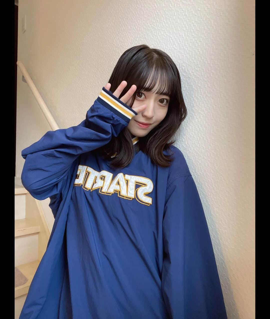 石井美凪さんのインスタグラム写真 - (石井美凪Instagram)「期末テストこの前やっと終わりました😓   #instagood  #instafashion  #instareels  #リール  #reels  #リール動画  #ファッション  #fashion  #fashionstyle  #コーディネート  #jk  #jkブランド  #jkの素敵な思い出  #sjk  #sjkブランド  #sjkの素敵な思い出  #ライジングプロダクション  #石井美凪」12月15日 20時49分 - minagi_ishii