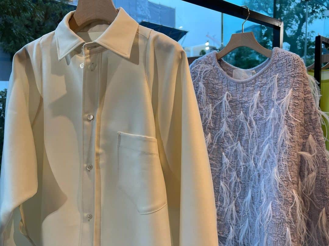 小林 ディスカスさんのインスタグラム写真 - (小林 ディスカスInstagram)「先日は、 「MYLAN」のEXHIBITION へ。 @mylan_official   愛する敬子さんの為に、 僕の愛するMUSEたちとっ！！ 👱🏽‍♂️🩵🩵🩵🌹  美しさとLUXURYな最強の世界観！！  LOVE!! @keikosasaki_mylan  @mylan_official  #tokyo #japan #fashion #beauty #東京ライフ #mylan #love #friends #muse」12月15日 21時01分 - discus_kobayashi