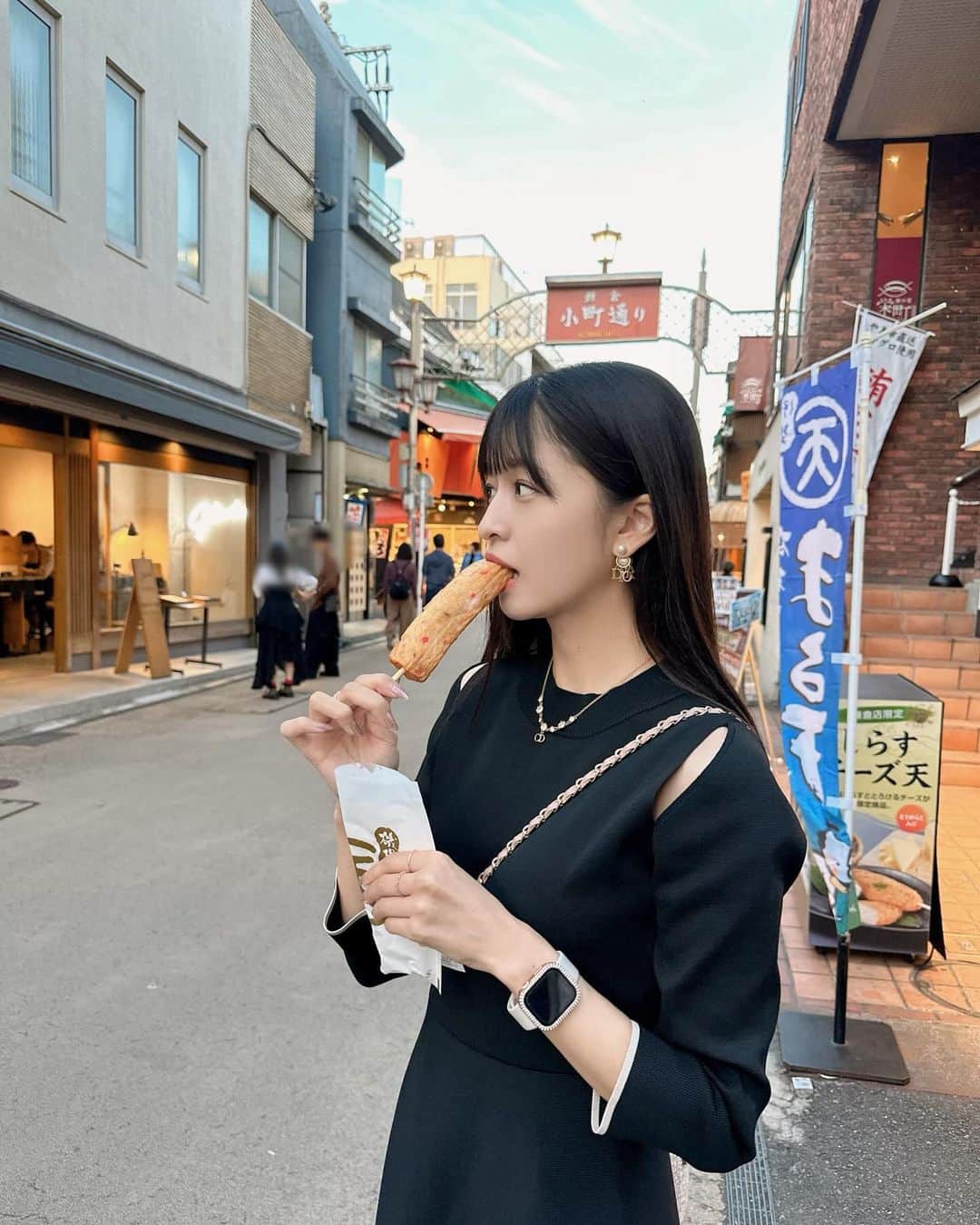 四島早紀さんのインスタグラム写真 - (四島早紀Instagram)「鎌倉で食べ歩きした日‎☁️ˎˊ˗  沢山食べてお腹いっぱいになりました🤤🤤 レモンサワーも飲んだ🥂🤭  食べ歩き楽しかった🚶♡  #instagood #instalike #likeforlikes #likeforfollow #followme #fff #japanese #japanesegirl #黒髪 #黒髪ロング  #photography #コーデ #ootd #jusglitty #dior #秋 #鎌倉 #鎌倉観光 #鎌倉グルメ #鎌倉散歩 #鎌倉食べ歩き」12月15日 21時17分 - saki_shishima