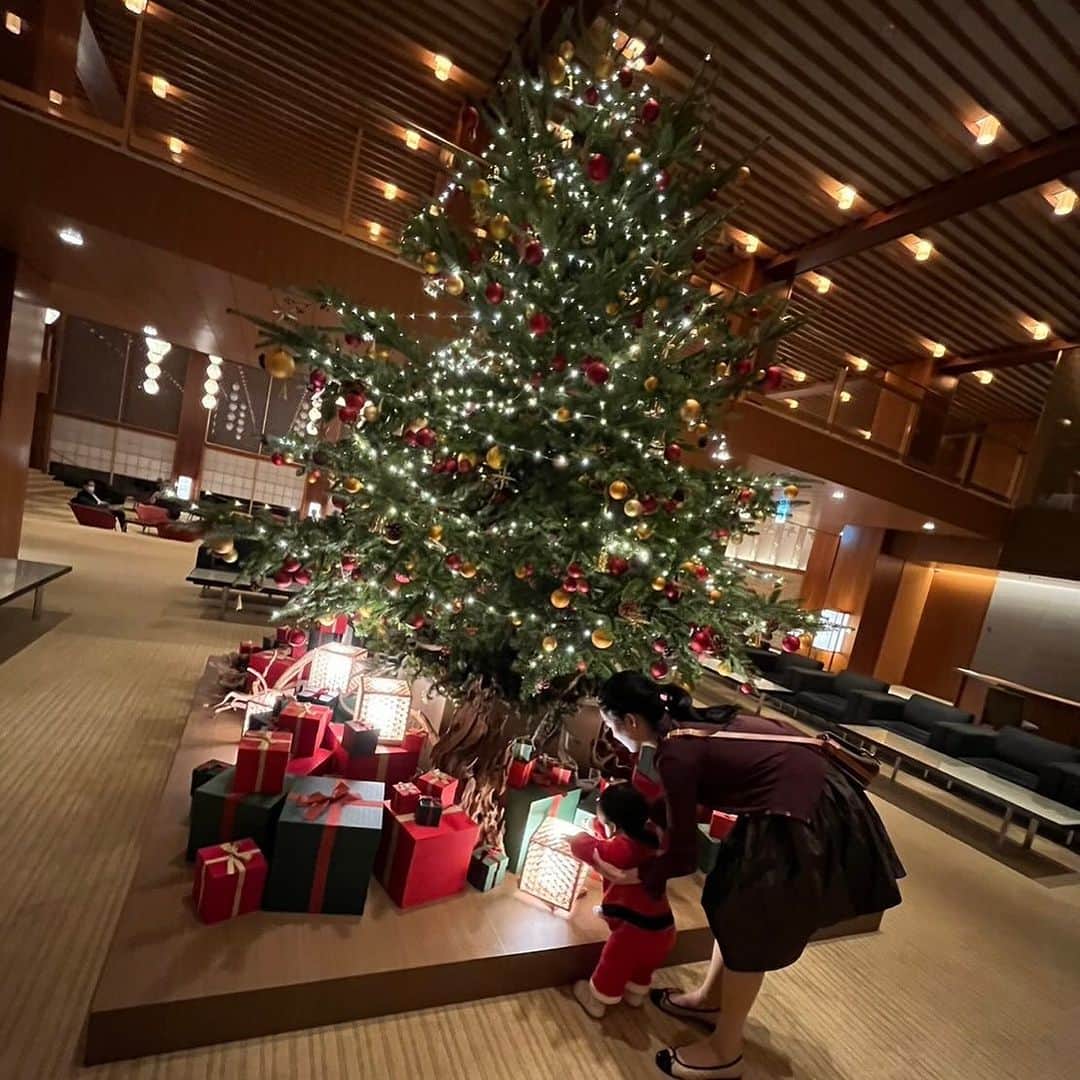 田中琴乃のインスタグラム：「@theokuratokyo   🎄」