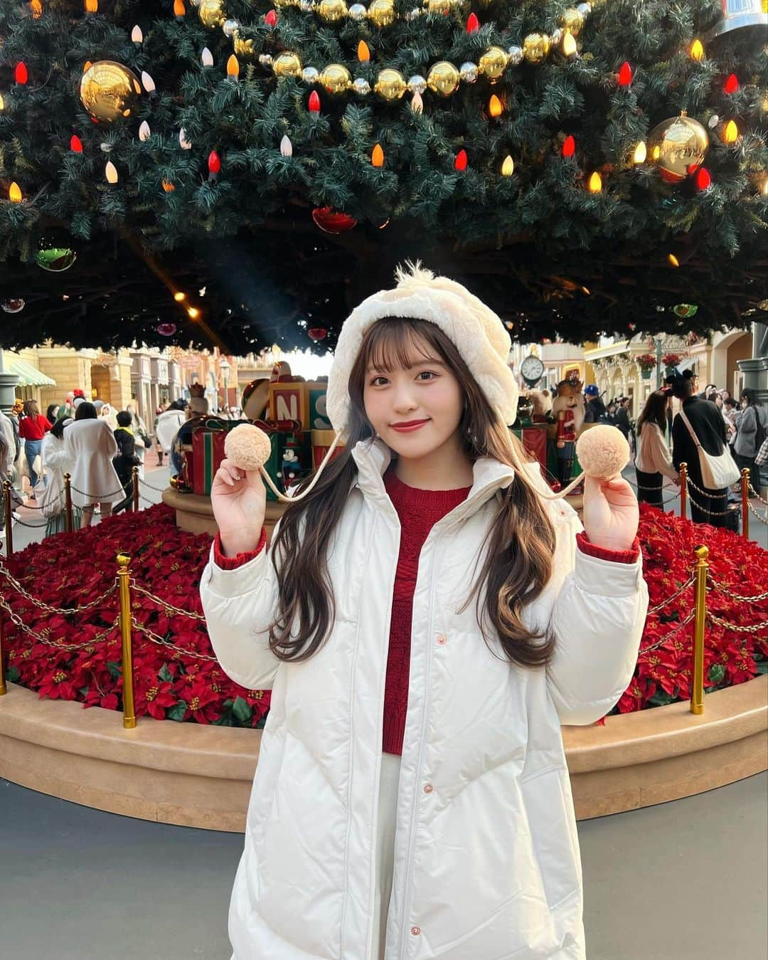 宇佐神星（きらり）さんのインスタグラム写真 - (宇佐神星（きらり）Instagram)「Christmas Disney🎄  最近シーが続いてたから今回はランドへ🏰  チップとデールのファンキャップ、 冬っぽくて可愛かったから衝動買いしちゃった🐿笑」12月15日 21時47分 - kirari_usami