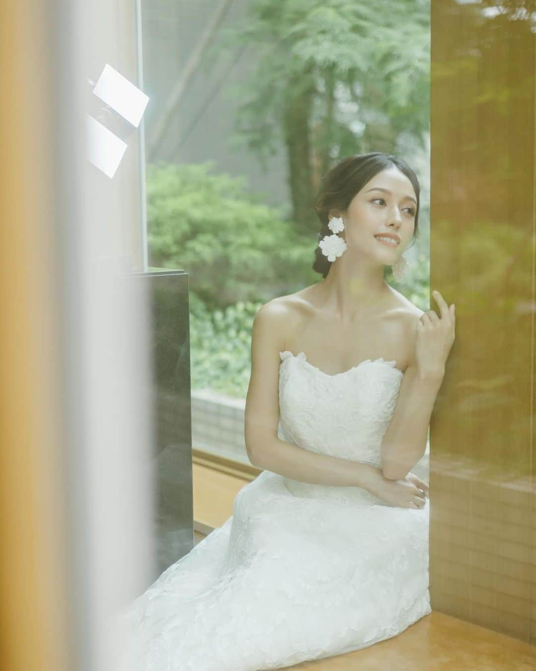 チャナナ沙梨奈さんのインスタグラム写真 - (チャナナ沙梨奈Instagram)「#ヒルトン東京お台場 で ウェディングモデルの撮影してきました♪  お気に入りの写真ありすぎて沢山載っけちゃいました🤭  どの写真が1番好きですか？♡ dress: @weddingsalon_inoue  photo: @eaqzworld」12月15日 13時03分 - chananasarina
