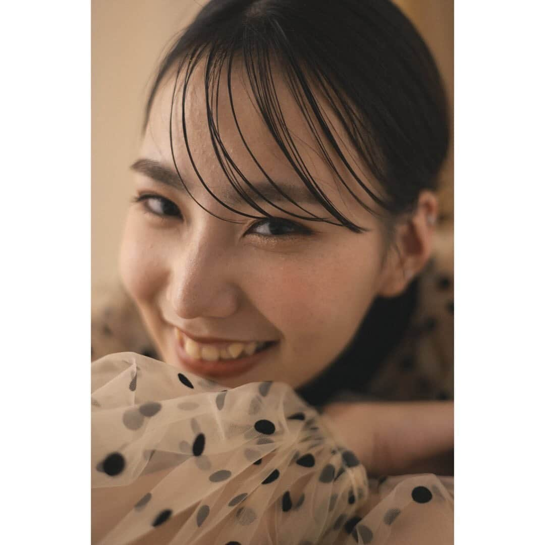 スタジオAQUA 横浜店さんのインスタグラム写真 - (スタジオAQUA 横浜店Instagram)「新作のカラードレスで撮影してみました！  photograph @ikeda.deco.ph  hair &make @e.fukado.deco.hm   スタジオアクア横浜みなとみらい店 @studioaqua_yokohama スタジオアクア横浜駅前店 @studioaqua_yokohama.ekimae   デコルテ @decollte_weddingphoto  #スタジオアクア横浜みなとみらい店 #横浜 #撮る結婚式 #ウエディング #ウエディングフォト #フォトウエディング #デコルテフォト #前撮り #結婚式 #結婚式準備 #ヘアメイク #ヘアアレンジ #洋装 #洋装前撮り #撮る結婚式 #東京カメラ部 #ポートレート #tokyocameraclub  #東京カメラ部  #カメラ好きな人と繋がりたい  #写真好きな人とつながりたい  #写真好きと繋がりたい  #weddingphotography  #cherish_photo_days  #みなとみらい #ロケーション #みなとみらい #スタジオ #カラードレス」12月15日 14時34分 - studioaqua_yokohama