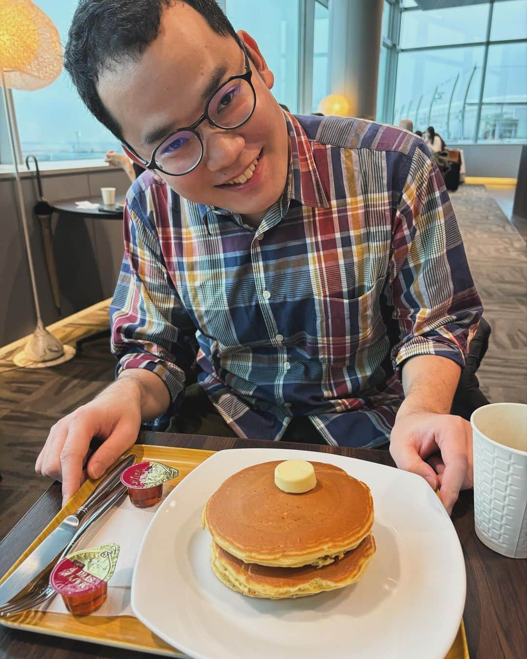 林家木久蔵（2代目）さんのインスタグラム写真 - (林家木久蔵（2代目）Instagram)「TV見てたら無性にパンケーキ🥞食べたくなった‼️ あー気がすんだ😆 #pancakes  #パンケーキ #林家木久蔵 #林家十八 #影響モロに受けるタイプ」12月15日 16時14分 - kikuzo2nd