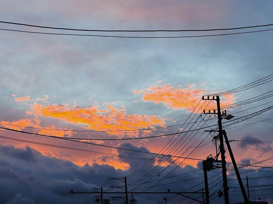 藤田貴大さんのインスタグラム写真 - (藤田貴大Instagram)「. . 嘘みたいな夕焼けに笑ってしまった。 . . . .」12月15日 16時43分 - fujita_takahiro