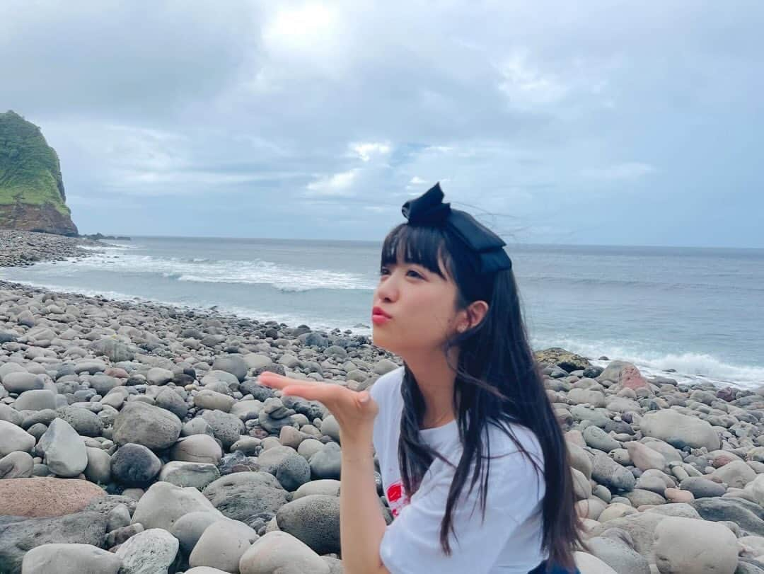 新井ひとみさんのインスタグラム写真 - (新井ひとみInstagram)「〜八丈島②〜  写真集出せるんじゃないかぐらい撮ってもらったのに、全然あげれてなくて、、、もう今年も終わってしまうので、、、 点々とあげてゆきます❄️  @hachijoisland.tokyo  #八丈島　#八丈島観光 #八丈島旅行 #八丈島の夕暮れ #八丈島の海 #八丈ブルー  #海　#海水浴　#ヘアースタイル #ヘアーアレンジ　#생일　#생일선물　#생일파티　#생일케이크　#도쿄여자류　 #좋아요환영　#데일리룩　#오오티디　#팔로우미　#フィルム　#フィルム写真 #フィルムカメラ初心者 #フィルム部」12月15日 22時07分 - hitomi_tokyogirlsstyle