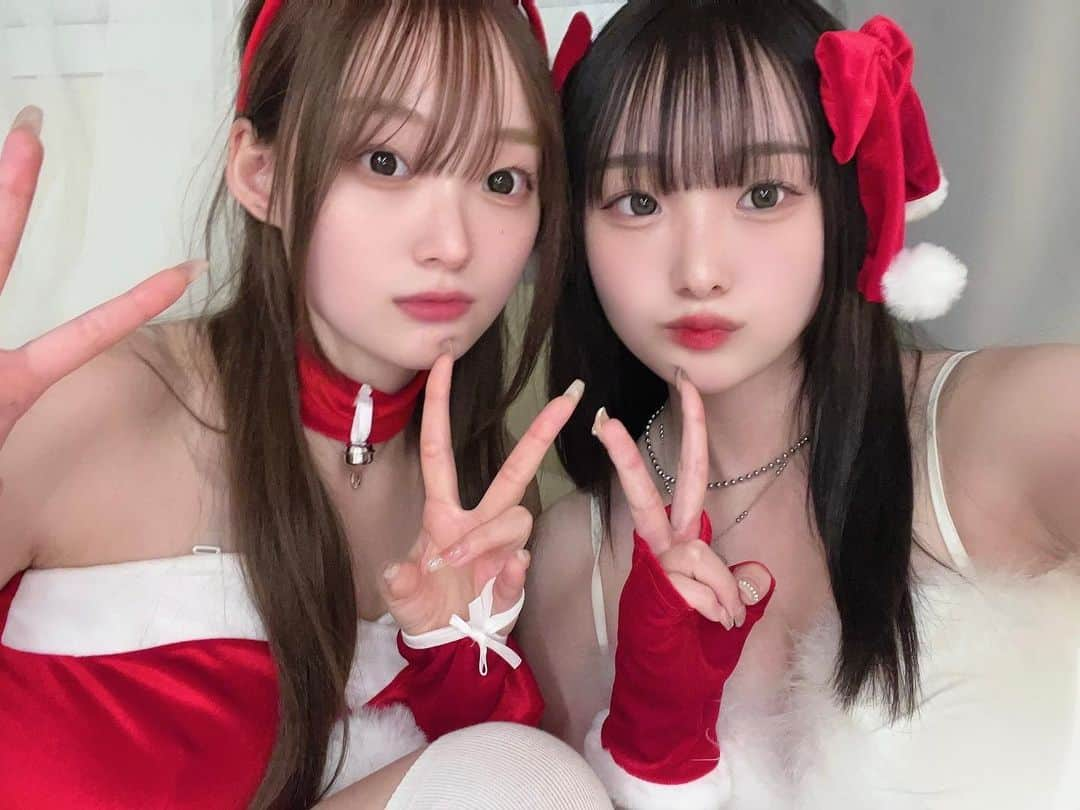 じゅんなさんのインスタグラム写真 - (じゅんなInstagram)「じゅんゆなサンタクロース🎅❤️🤍」12月15日 17時47分 - junnadayoo