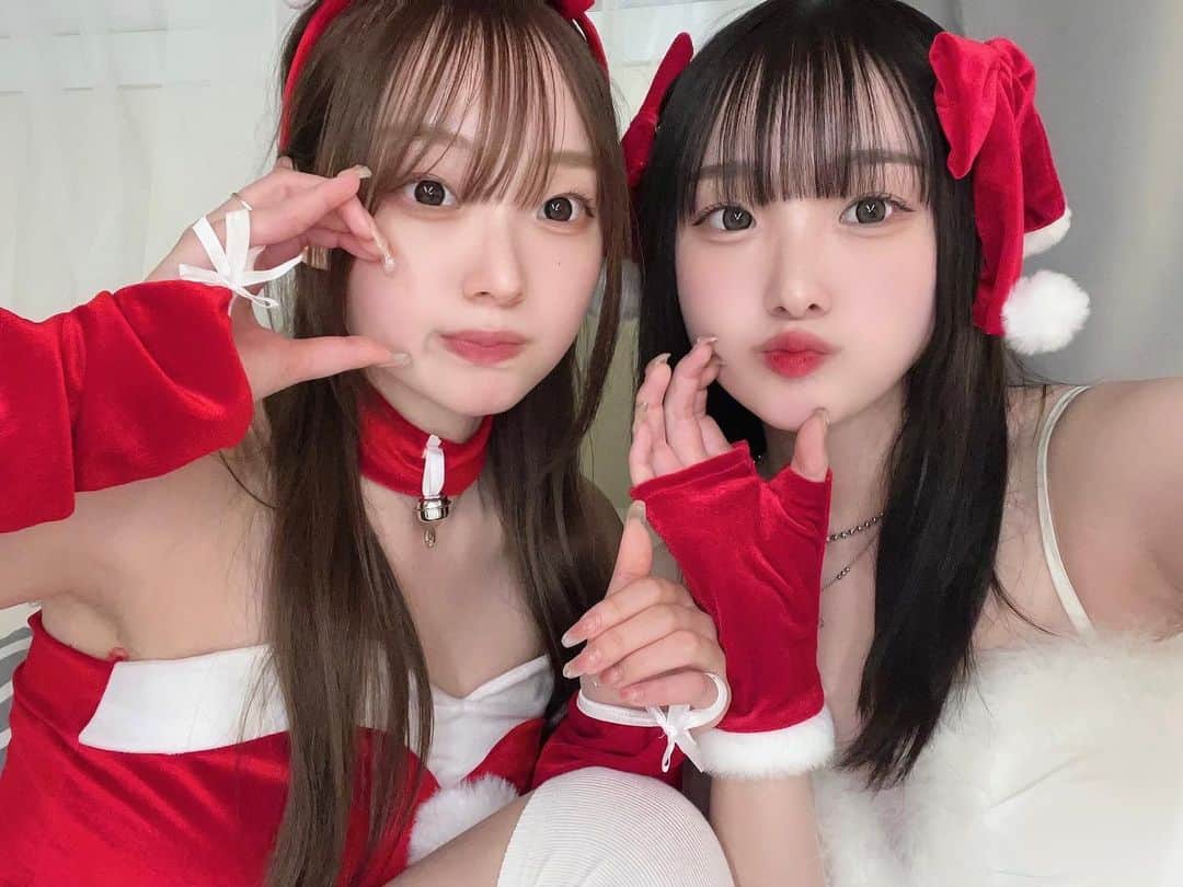 じゅんなさんのインスタグラム写真 - (じゅんなInstagram)「じゅんゆなサンタクロース🎅❤️🤍」12月15日 17時47分 - junnadayoo