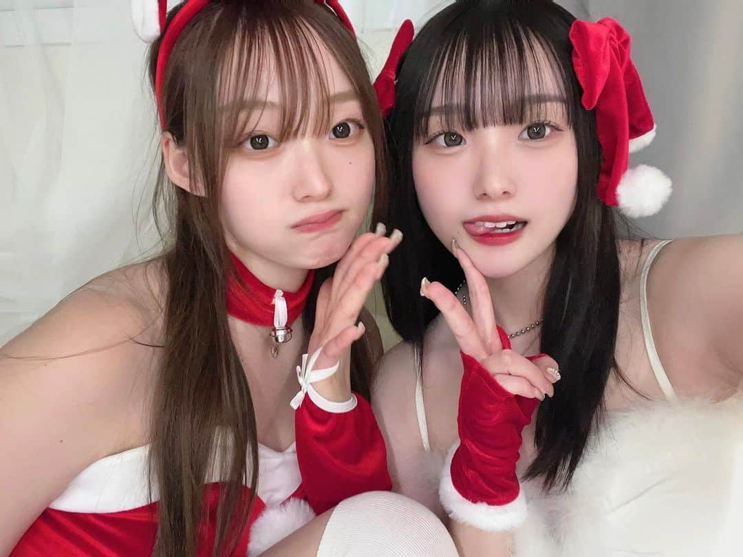 じゅんなさんのインスタグラム写真 - (じゅんなInstagram)「じゅんゆなサンタクロース🎅❤️🤍」12月15日 17時47分 - junnadayoo