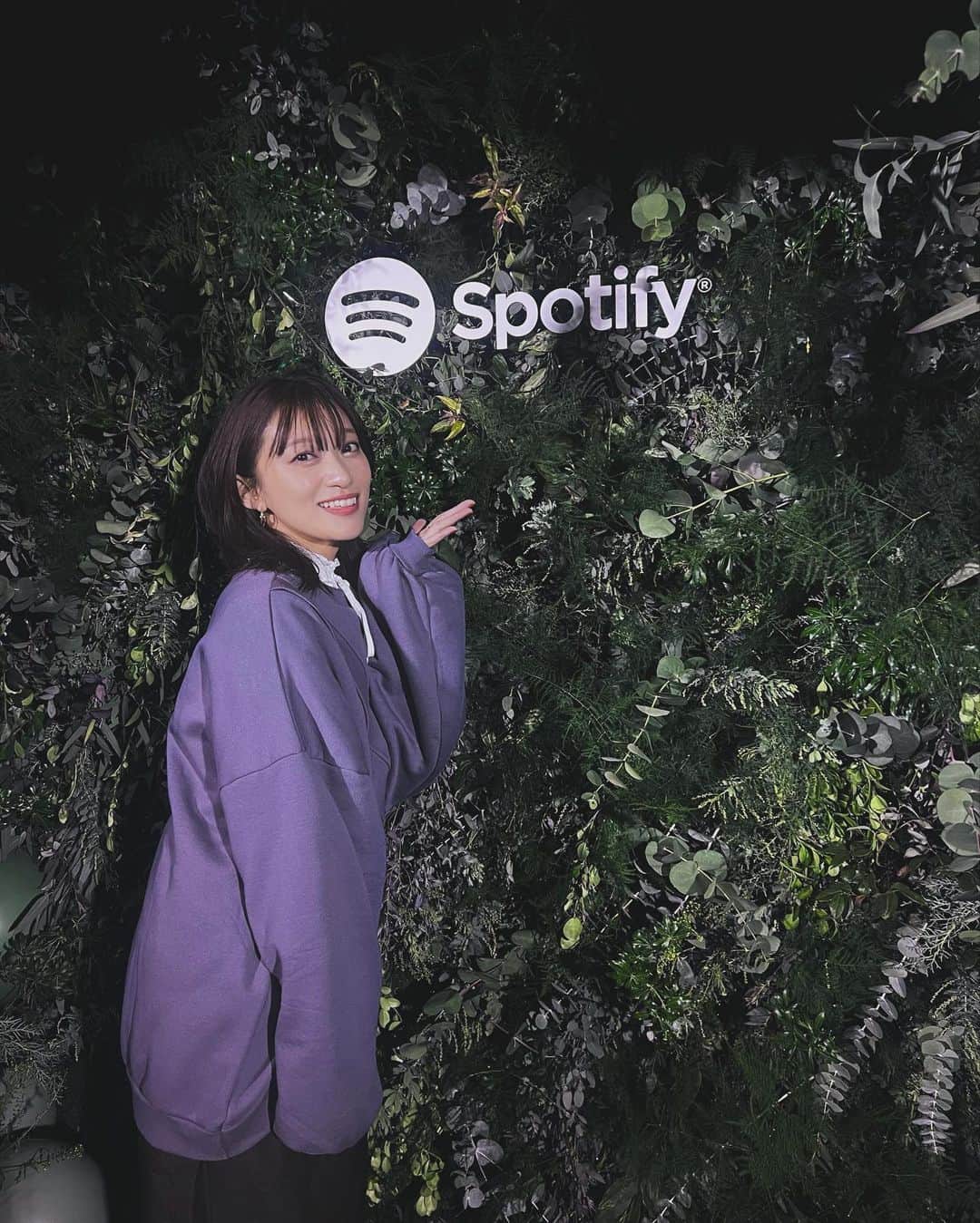茜屋日海夏さんのインスタグラム写真 - (茜屋日海夏Instagram)「#spotifyvip にご招待いただきまして、 #spotifygreenlounge に行ってまいりました💚 ありがとうございました🥺🫶」12月15日 17時59分 - himika_akaneya_official