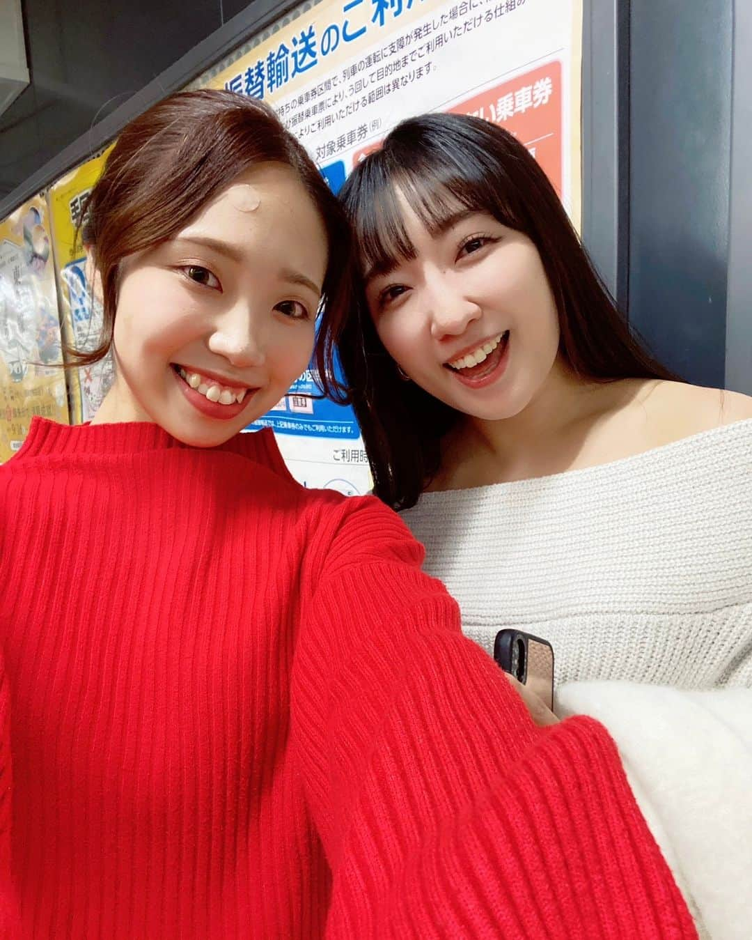 七瀬りりこさんのインスタグラム写真 - (七瀬りりこInstagram)「生徒の舞台を観てきました！！ 河本の頑張る姿に感動🥹 歌はもちろんほぼ初めて！と言っていた沢山のセリフやお芝居素敵でした！ 共演した舞桜ちゃんもピッタリの役！ そして組長。実は「お組ちゃんさん」と呼ばせて頂いている美郷真也様✨ 出演度に、場面が締まり、重厚感、安心感！でした♡ #25magic  @misatomaya  @yuu__ka_0729  @27000m」12月15日 18時27分 - ririkonanase