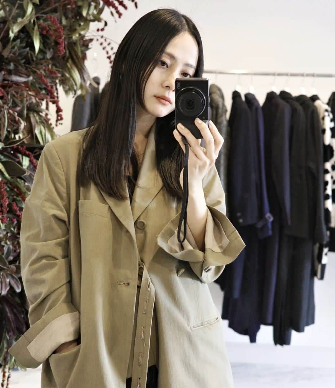 小川琴美さんのインスタグラム写真 - (小川琴美Instagram)「欲張りなスタイリング  ジャケットは、いくつ持ってても良いと思ってる」12月15日 18時24分 - koty______