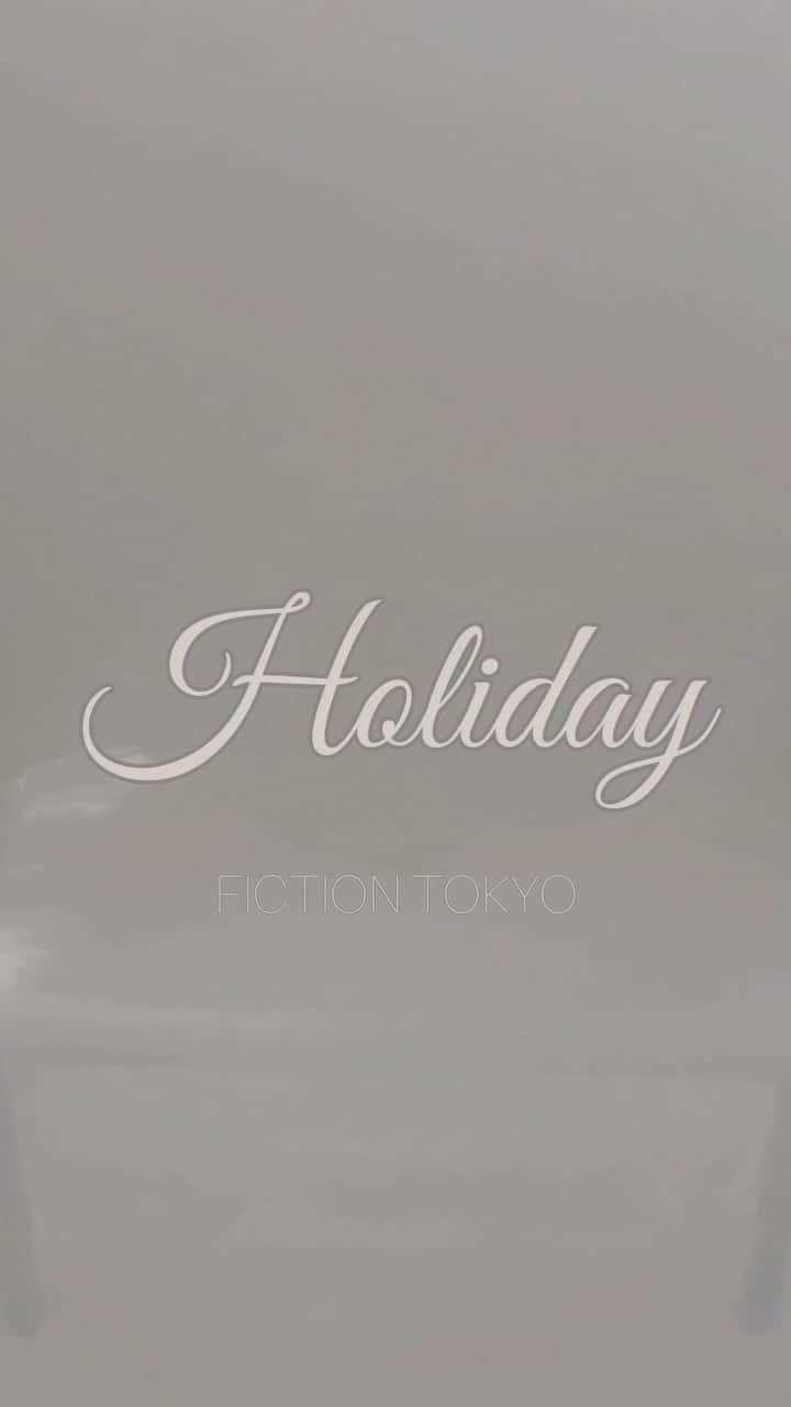西もなかのインスタグラム：「⠀ 🫧Holiday Dress🫧」