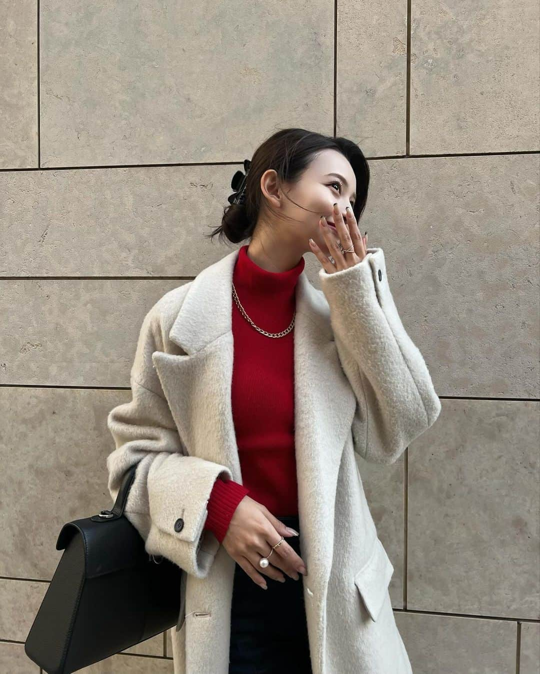 池田有里紗さんのインスタグラム写真 - (池田有里紗Instagram)「ootd.  red × ivory の組み合わせが好き🤍  #ootd #ars_ootd」12月15日 18時55分 - arisa.ikd