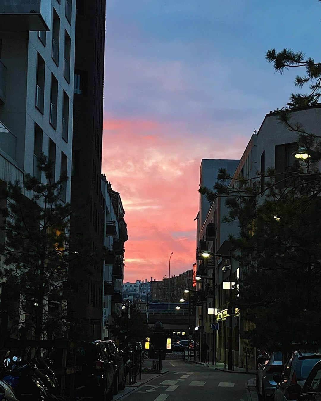 大須賀崇さんのインスタグラム写真 - (大須賀崇Instagram)「Holiday mood in Paris🇫🇷  撮影でパリへ行ってきました。 今年は2回も来ることが出来て、ブッキングして下さったクライアントの皆様には感謝です🌕  #paris #shooting」12月16日 18時00分 - taxin