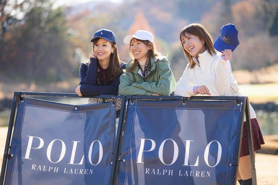 SARAKIMISAKIさんのインスタグラム写真 - (SARAKIMISAKIInstagram)「見返してもめちゃくちゃ綺麗な写真たち📸✨  Ralph Lauren Golf Cup💙🐎 (cosponsored by GDO)  @poloralphlauren  @gdo_golfshop   ラルフローレンゴルフのウェアを 購入した方が参加できるコンペ✨ 当日はゴルフ場のクラシカルな雰囲気も相まって ラルフローレンの上質な世界観が広がってて大興奮🥹✨🐎  私たちもラルフローレンの素敵なコーデで 楽しく女子ラウンドをしてきました💙🤍  この写真達も当日プロのカメラマンが撮ってくれて 印刷した写真とデータが帰りにもらえたの🐎✨ なんて粋なんだ🥹✨✨✨  景品も豪華だし、女子プロとのニアピン対決もあったり とても楽しい1日でした😆✨✨  たくさん写真も動画も撮ってもらったからまた載せる🫶🏻  . . . . .  #ラルフローレンgdo23fw #ラルフローレンゴルフ #gdo #ゴルフ女子コーデ #ゴルフ #ゴルフ女子 #ゴルフウェア #ゴルフコーデ #ゴルフ場  #ゴルフ好きな人と繋がりたい #ゴルフ好き #golf #golfwear #golfswing #golfwear #golffashion #golfstagram #골프 #골프스타그램 #골프장 #라운드 #골프스윙  #高尔夫球 #高尔夫 #กอล์ฟ」12月15日 18時57分 - misarasara.golf