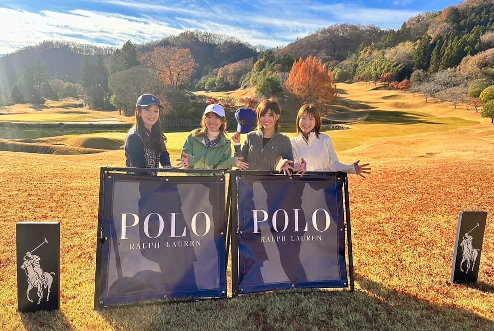 SARAKIMISAKIさんのインスタグラム写真 - (SARAKIMISAKIInstagram)「見返してもめちゃくちゃ綺麗な写真たち📸✨  Ralph Lauren Golf Cup💙🐎 (cosponsored by GDO)  @poloralphlauren  @gdo_golfshop   ラルフローレンゴルフのウェアを 購入した方が参加できるコンペ✨ 当日はゴルフ場のクラシカルな雰囲気も相まって ラルフローレンの上質な世界観が広がってて大興奮🥹✨🐎  私たちもラルフローレンの素敵なコーデで 楽しく女子ラウンドをしてきました💙🤍  この写真達も当日プロのカメラマンが撮ってくれて 印刷した写真とデータが帰りにもらえたの🐎✨ なんて粋なんだ🥹✨✨✨  景品も豪華だし、女子プロとのニアピン対決もあったり とても楽しい1日でした😆✨✨  たくさん写真も動画も撮ってもらったからまた載せる🫶🏻  . . . . .  #ラルフローレンgdo23fw #ラルフローレンゴルフ #gdo #ゴルフ女子コーデ #ゴルフ #ゴルフ女子 #ゴルフウェア #ゴルフコーデ #ゴルフ場  #ゴルフ好きな人と繋がりたい #ゴルフ好き #golf #golfwear #golfswing #golfwear #golffashion #golfstagram #골프 #골프스타그램 #골프장 #라운드 #골프스윙  #高尔夫球 #高尔夫 #กอล์ฟ」12月15日 18時57分 - misarasara.golf