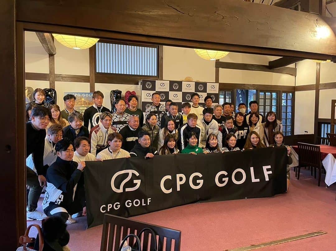 吉本ひかるのインスタグラム：「CPG GOLF CUP 天気が悪くて9ホールになりましたが、 とても楽しい1日になりました‼︎🫶 ご一緒だった皆様、 参加された皆様、 ありがとうございました🙏❤️ そして、 スタッフの皆様ありがとうございました‼︎ また来年も楽しみにしています🫶  @cpggolf_official」