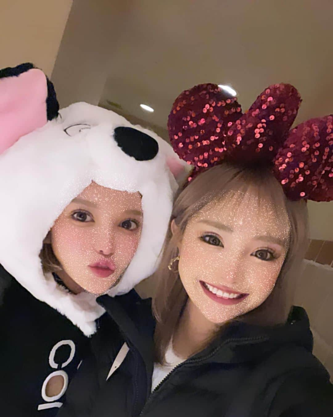 marinさんのインスタグラム写真 - (marinInstagram)「Christmas Disney🐭🧑‍🎄🎄💖 雰囲気かわいすぎたっ😘✨ ななかちゃん誘ってくれて ありがとう😍✨ なっちゃん、はるぴよちゃんとも 仲良くなれて嬉しい☺️💖 みんな可愛すぎた👼🍑」12月15日 19時25分 - maririn__78