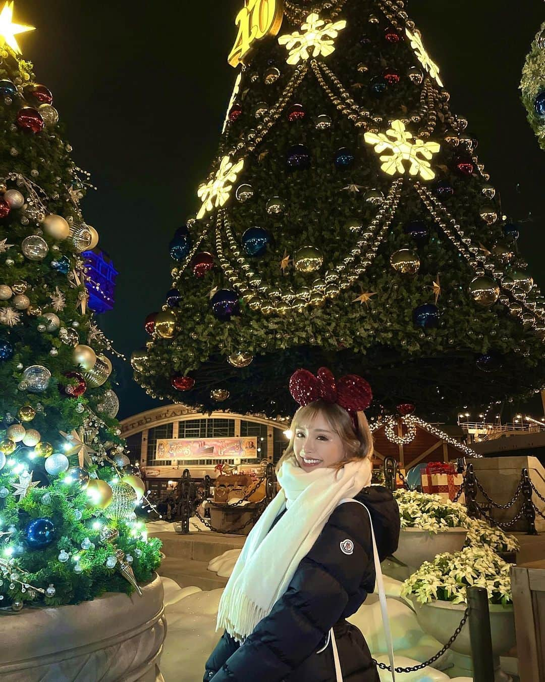 marinさんのインスタグラム写真 - (marinInstagram)「Christmas Disney🐭🧑‍🎄🎄💖 雰囲気かわいすぎたっ😘✨ ななかちゃん誘ってくれて ありがとう😍✨ なっちゃん、はるぴよちゃんとも 仲良くなれて嬉しい☺️💖 みんな可愛すぎた👼🍑」12月15日 19時25分 - maririn__78