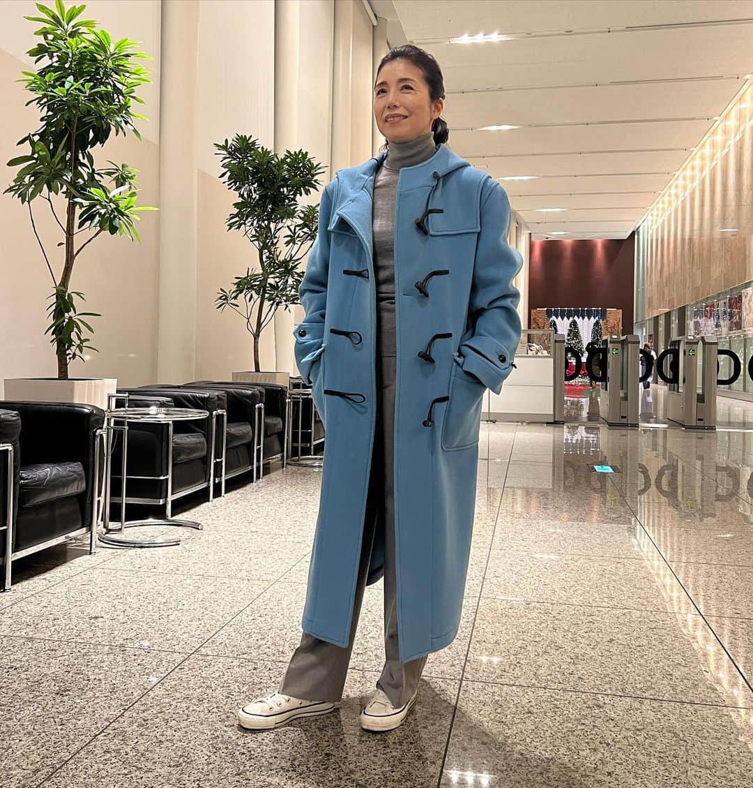 高橋ひとみのインスタグラム：「今日は番組の収録でした🎵  🧥: @grenfell1923 #grenfell1923  knit 🧶: @johnsmedleyknitwear.jp #johnsmedleyjp」
