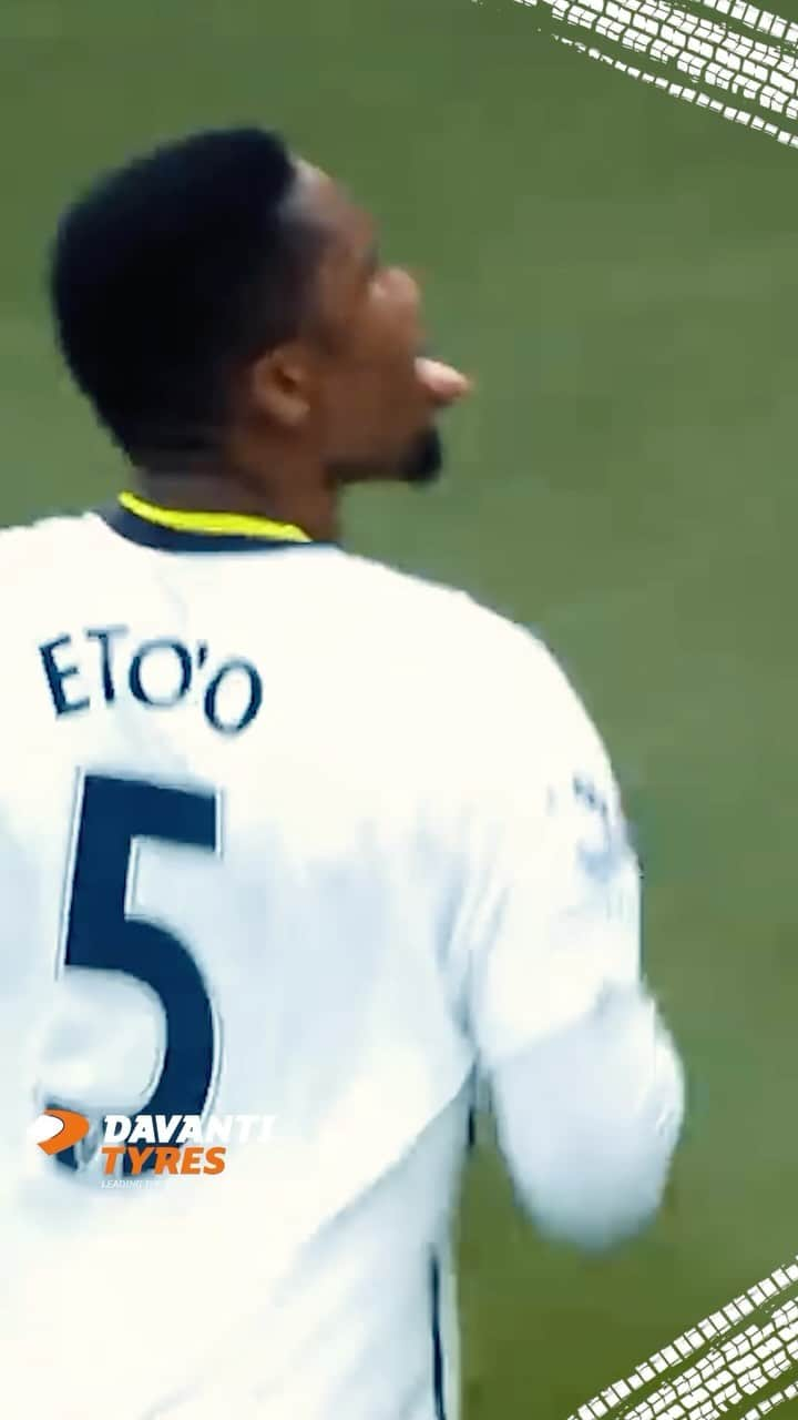 エヴァートンFCのインスタグラム：「Eto’o at Burnley ⏪🇨🇲」