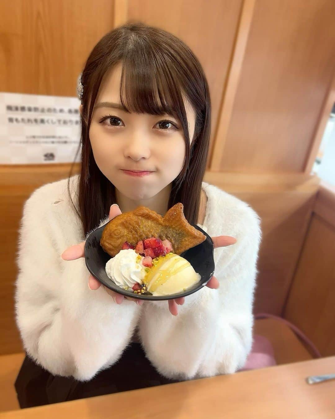 船戸ゆきのさんのインスタグラム写真 - (船戸ゆきのInstagram)「たいやきパフェたべたい(･‎ࠏ･ 彡　)з」12月15日 22時26分 - yukino_3512