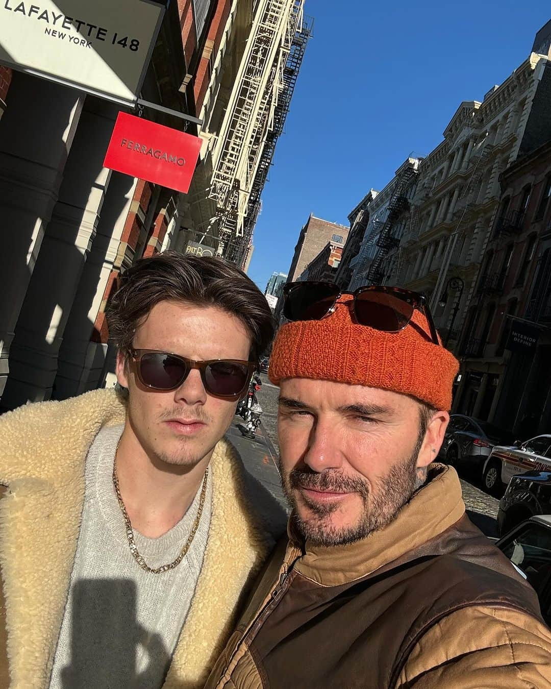 デビッド・ベッカムさんのインスタグラム写真 - (デビッド・ベッカムInstagram)「Good morning from NYC 🇺🇸 & from the night before with the Master @lucali_bk 🍕 @cruzbeckham ❤️」12月15日 22時30分 - davidbeckham