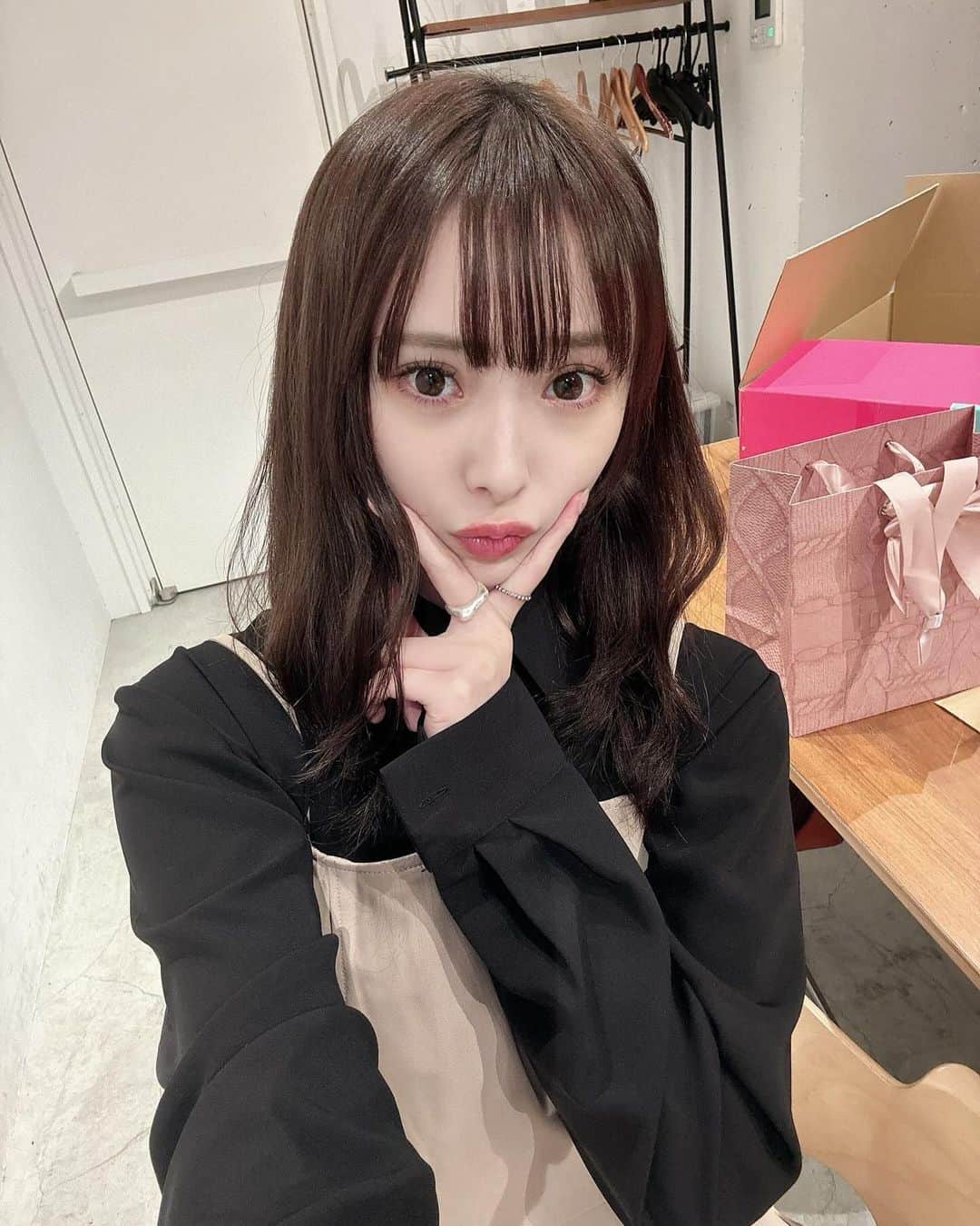 梅山恋和のインスタグラム：「😽」