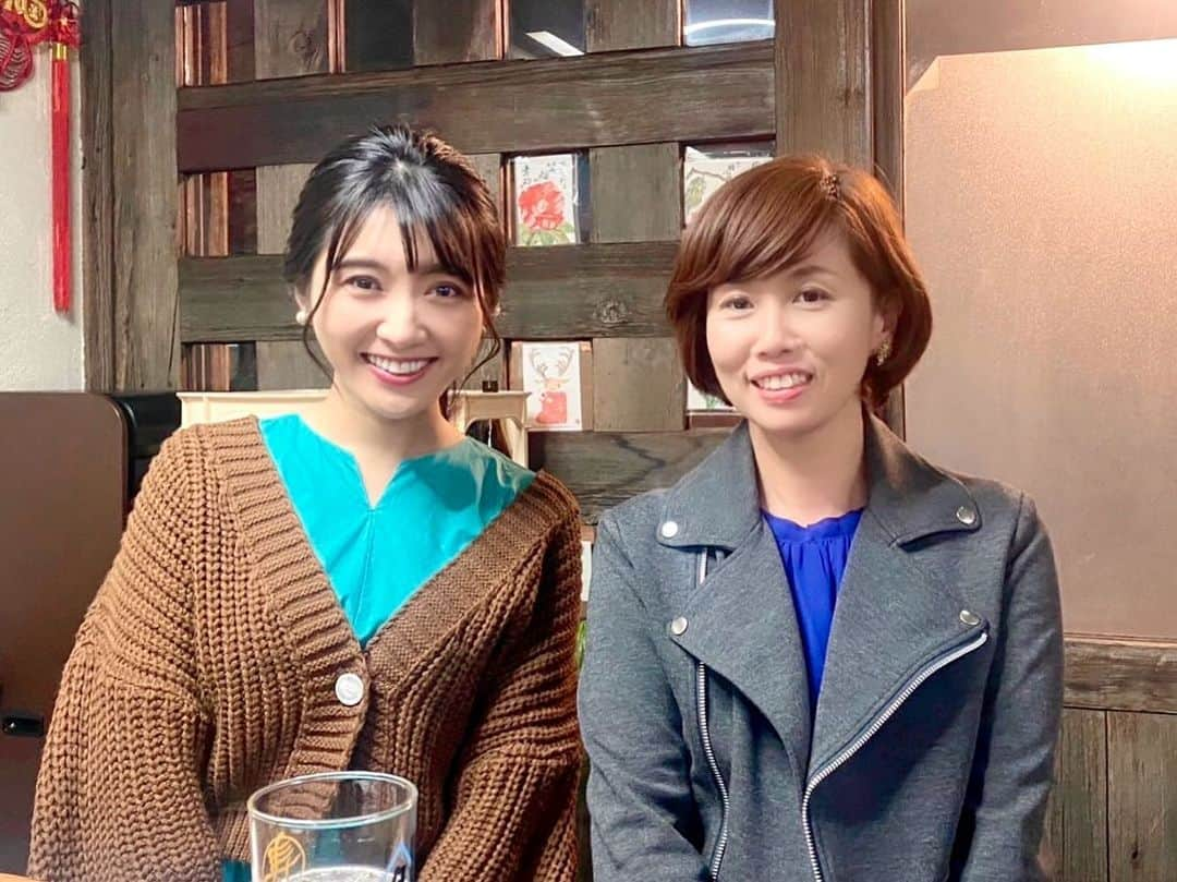 久保井朝美のインスタグラム：「🏯⛰️ ずーっとお会いしたかった 山城ガールむつみさん🥰 イベントでご一緒しました✨  平子(たいらこ)氏のお話 とても面白かったです🍀  まさか神奈川県の石川町は 平子氏から分かれた 石川氏が由来だったとは😳‼︎  お城好きの輪が 広がっていくのが嬉しいです🫶  日曜日のお城EXPOでも お会いできるのが楽しみ🤭  私はワークショップに参加します🫡 ぜひ遊びに来てくださいませ❤️ 1つ前の投稿に詳細があります。  #お城EXPO #山城ガールむつみ #山城 #久保井朝美 #城ガール #お城巡り #お城好きな人と繋がりたい」