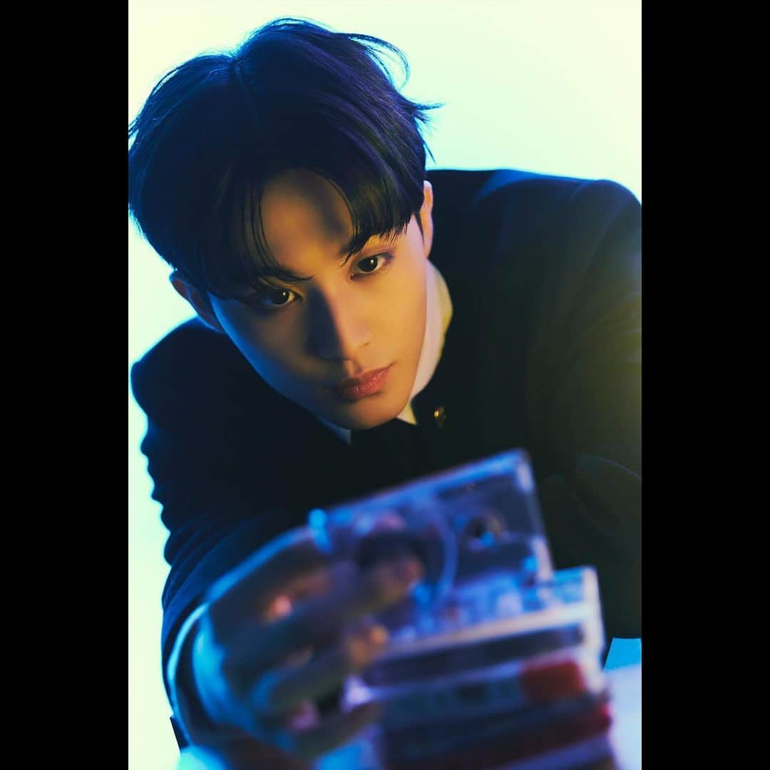 NCT 127さんのインスタグラム写真 - (NCT 127Instagram)「White Lie #MARK   【Be There For Me - Winter Special Single】 🎧🎬2023.12.22 6PM (KST) 💿2023.12.27 (KST)  Pre-order&save NCT127.lnk.to/BeThereForMe  #NCT127 #BeThereForMe #NCT127_BeThereForMe」12月16日 0時00分 - nct127