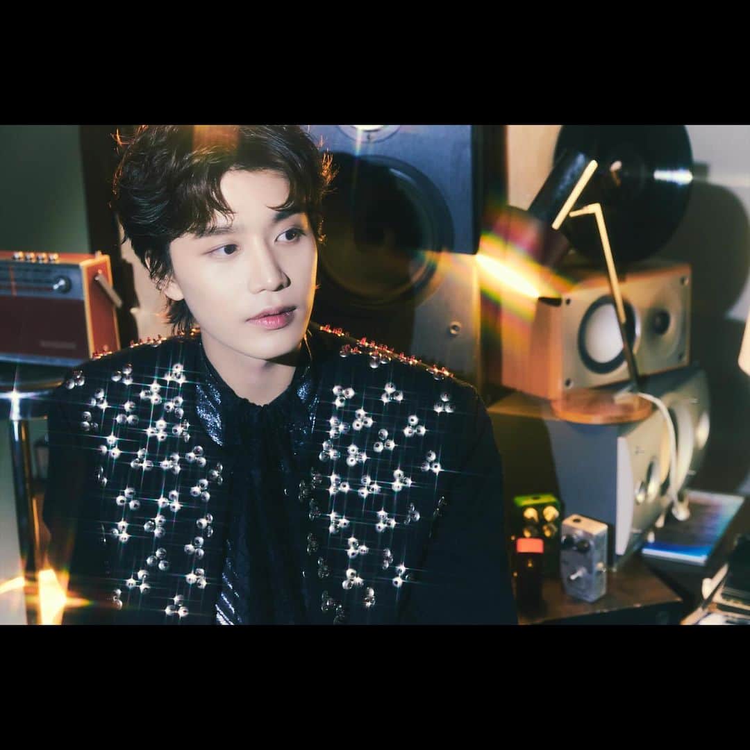 NCT 127さんのインスタグラム写真 - (NCT 127Instagram)「White Lie #TAEIL   【Be There For Me - Winter Special Single】 🎧🎬2023.12.22 6PM (KST) 💿2023.12.27 (KST)  Pre-order&save NCT127.lnk.to/BeThereForMe  #NCT127 #BeThereForMe #NCT127_BeThereForMe」12月16日 0時03分 - nct127