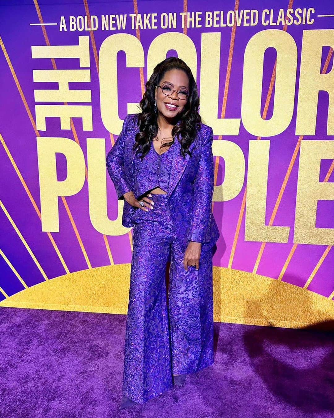 ステラ・マッカートニーのインスタグラム：「IN STELLA: The purple perfection of my queen @Oprah, wearing our iconic Savile Row tailoring again for a screening of @TheColorPurple... x Stella   #Oprah wears a three-piece #StellaMcCartney suit, with a silhouette pulling from our #StellaSummer24 runway — crafted from recycled lurex brocade.    Discover our signature Savile Row tailoring in-store and at stellamccartney.com.」