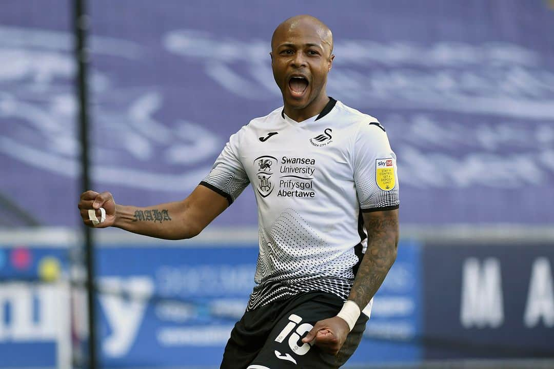 スウォンジー・シティAFCのインスタグラム：「𝗣𝗮𝘀𝘁 𝗠𝗲𝗲𝘁𝗶𝗻𝗴 | 𝗦𝘄𝗮𝗻𝘀 𝘃 𝗕𝗼𝗿𝗼 🔙  Andre Ayew's stoppage-time penalty secured a dramatic 2-1 win for the Swans 🤩」