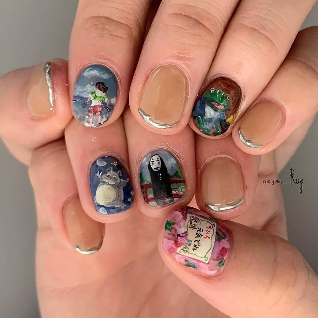 aoki_nailさんのインスタグラム写真 - (aoki_nailInstagram)「・  絵画風ジブリ🖼️ 千と千尋の このシーンから＊  お客様に言われて 元気でね　のシーン そう言えば こんなカードもらってたー！ これ描かせてもらったのは初♡笑 ・ ・  nailgalleria  Rug〈ネイルガレリアラグ〉 大阪市北区中崎西2-6-3  #キャラクターネイル#キャラネイル#手描きアート#手描きデザイン#手描きネイル#アートネイル#痛ネイル#handpaint#paintart#nailistagram#japanesenailart#japanesenail#instanail#nails#イラストネイル#夏ネイル #油絵ネイル#ジブリネイル #千と千尋の神隠し#giburi #giburimuseum #ジブリ展 #宮崎駿t#aokiの絵画ネイル#千と千尋ネイル#カオナシネイル#千と千尋の神隠し舞台」12月16日 1時13分 - aoki_nail