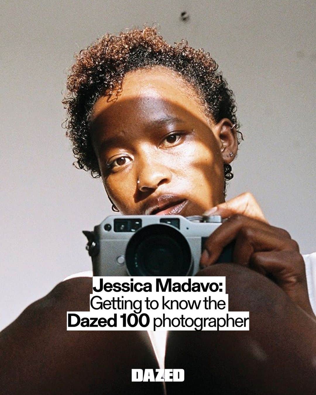 Dazed Magazineのインスタグラム：「"It’s the frozen moments my eye is tickled by," photographer @jessicamadavo tells Dazed. "Responding to what’s happening around me and how it makes me feel."⁠ ⁠ In the wake of her #Dazed100 nomination, we speak to the South African-born visual artist about the inspirations behind her compelling images, future aspirations, and why her star sign is cancer through and through.⁠ ⁠ Read the full interview through the link in our bio 🔗⁠ ⁠ 📷 @jessicamadavo⁠ ✍️ @ohnoitsemilyd⁠」