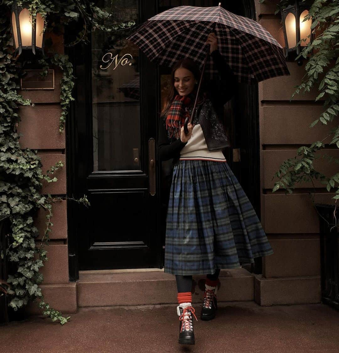 ブルックスブラザーズさんのインスタグラム写真 - (ブルックスブラザーズInstagram)「Tartan tidings - pile on the plaid this weekend」12月16日 2時10分 - brooksbrothers