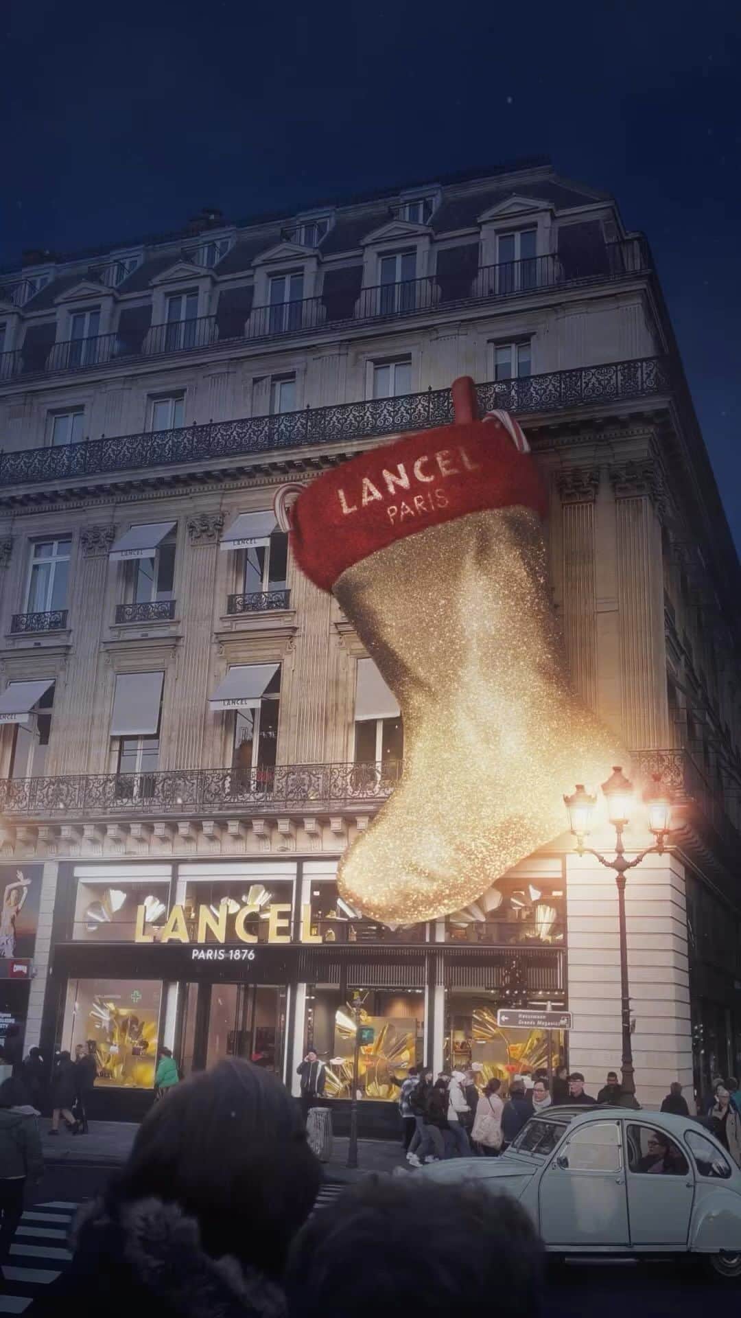 ランセルのインスタグラム：「The best gift destination is Place de l’Opéra in Paris  #LancelParis #LancelTwist #GiftIdeas」