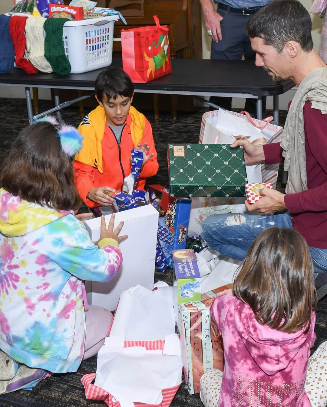 マイアミ・マーリンズさんのインスタグラム写真 - (マイアミ・マーリンズInstagram)「Making the holidays special for our neighbors with @marlinsimpact ❤️」12月16日 3時22分 - marlins